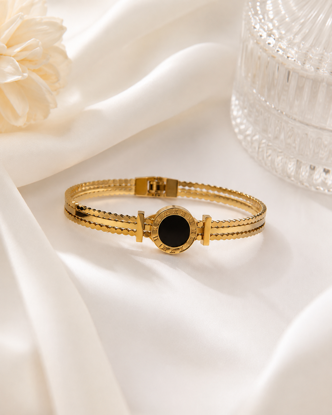 Noir Black Clover Handcuff Bracelet