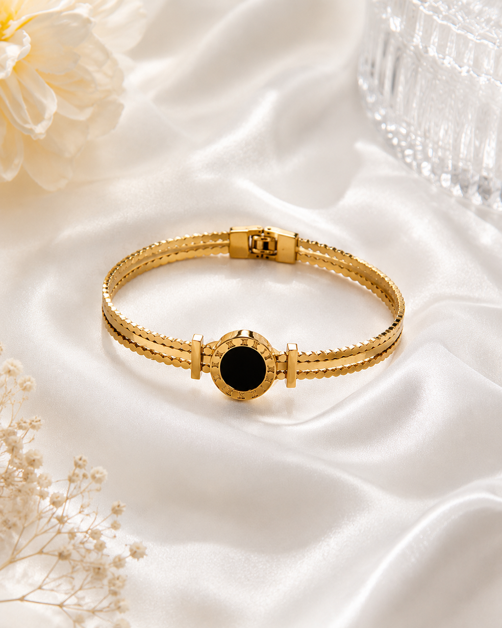 Noir Black Clover Handcuff Bracelet